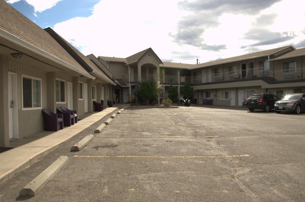 Best Budget Inn & Suites Kamloops Exterior photo