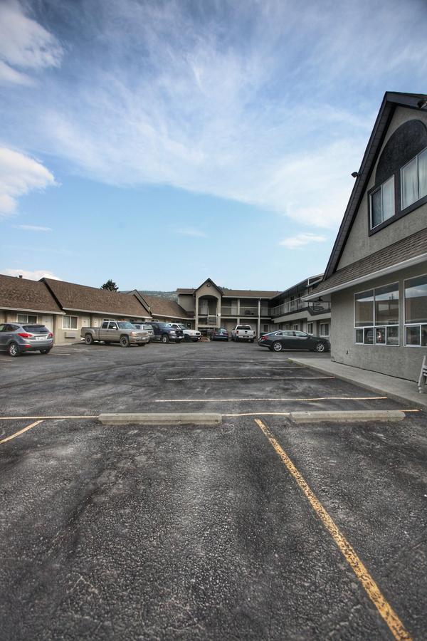 Best Budget Inn & Suites Kamloops Exterior photo