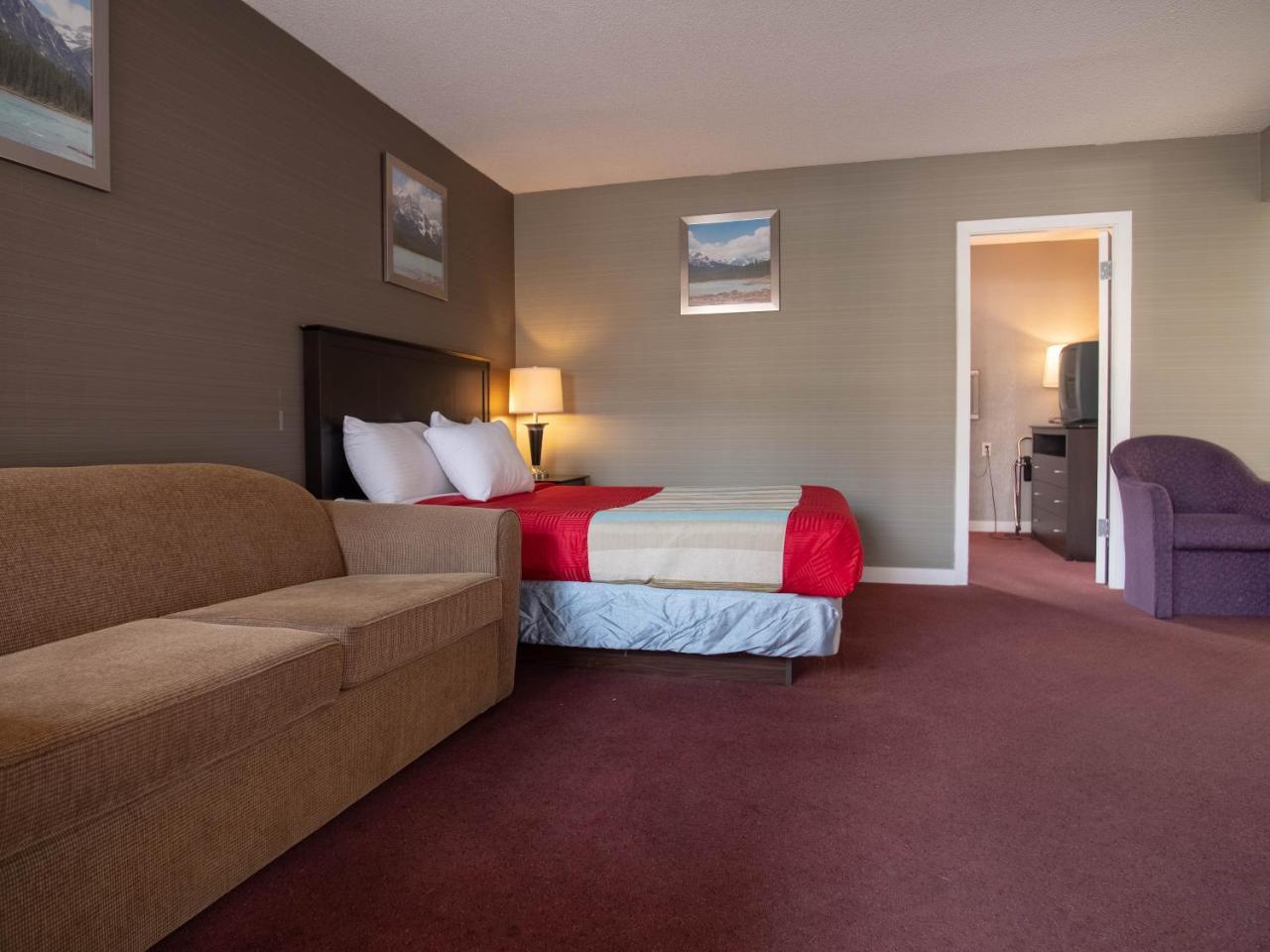 Best Budget Inn & Suites Kamloops Exterior photo