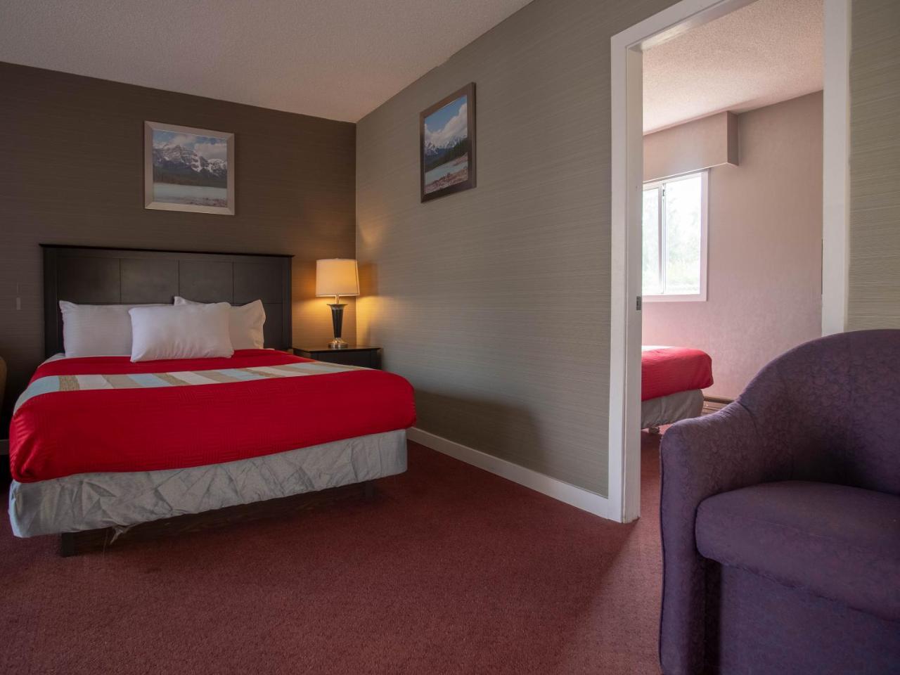 Best Budget Inn & Suites Kamloops Exterior photo